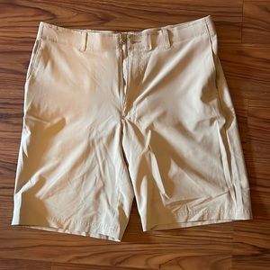 Ben Hogan Khaki Flat front shorts size 36
